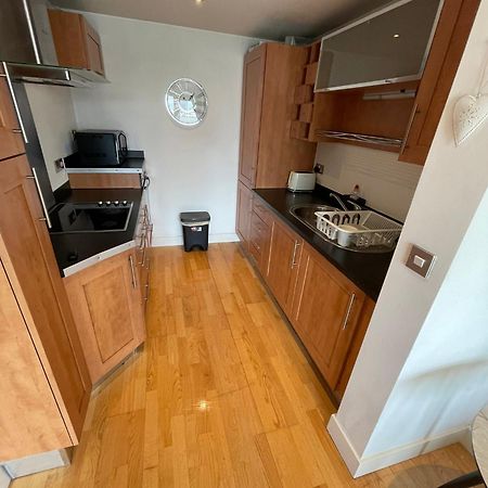 Rooshaus Leeds Docks Apartment Exterior photo